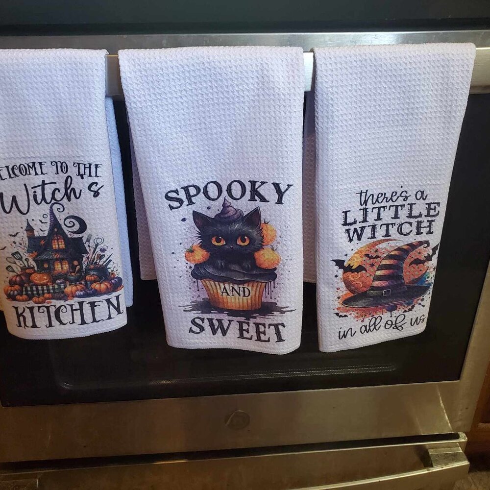 Halloween Spooky Sweet 3 pc Kitchen Towel Set